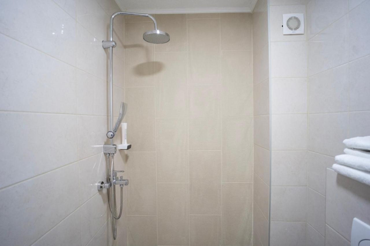Urban Suites & Apartments 莫斯塔尔 外观 照片